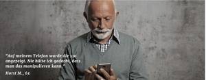 älterer Mann mit Handy
