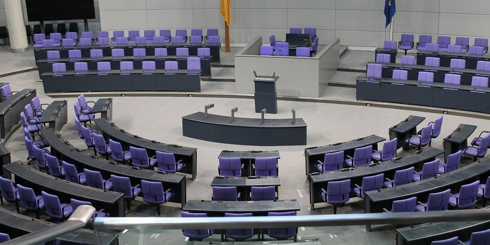 Blick auf den Sitzungssaal im Bundestag