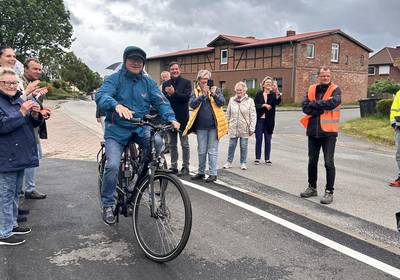 Der Radweg verläuft begleitend zur Kreisstraße. / Landkreis Rostock