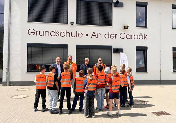 Für die Schülerinnen und Schüler der Schule an der Carbäk ist der Radweg ein Zugewinn / Landkreis Rostock