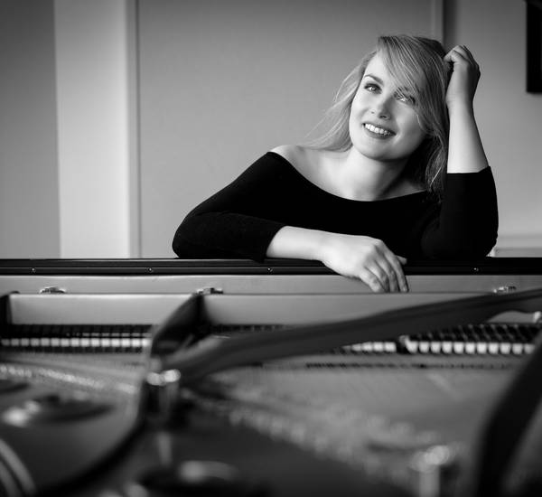 Katharina Treutler HOME 1