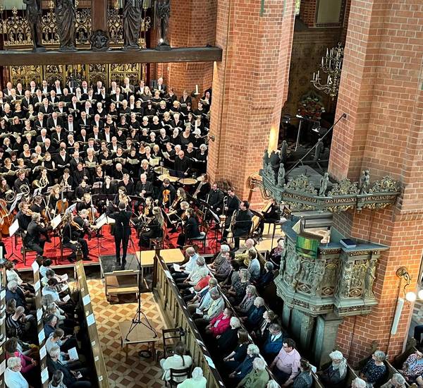 Güstrower Kantorei mit Partnerchören am 21.09.2025 in der Güstrower Pfarrkirche