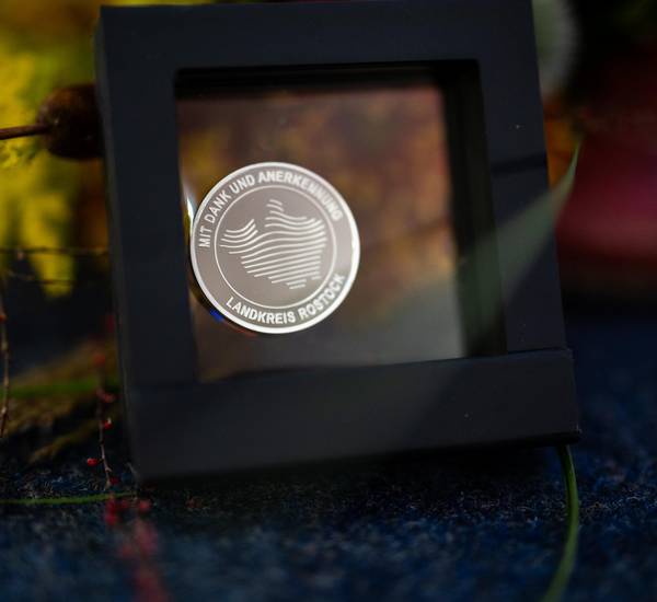 Ehrenmedaille des Landkreises Rostock in Silber